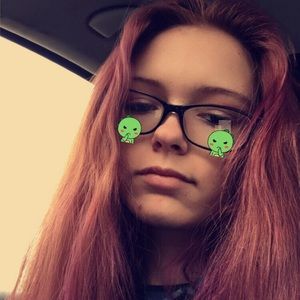 Meet your Posher, Lexie